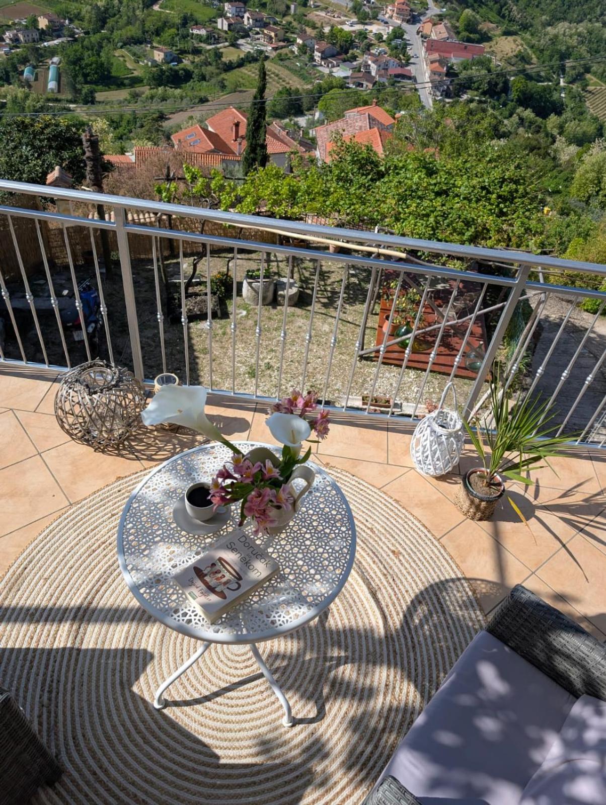 Studio Apartman Bel Vedere Motovun Εξωτερικό φωτογραφία